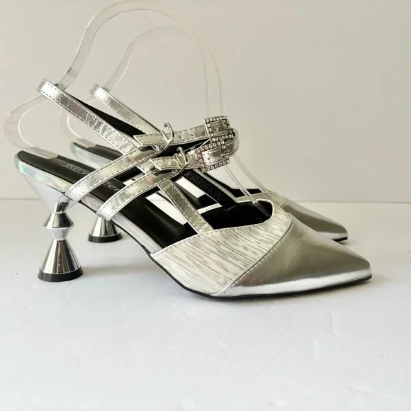 🎁5/$25 Kay Green Silver Double Buckle Pointed Toe Flared Heel Shoes - Picture 1 of 9